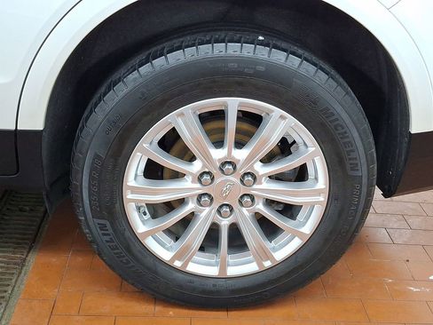 Used 2018 Cadillac XT5 AWD image 6