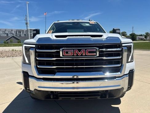 Used 2024 GMC Sierra 2500 SLE w/ SLE Convenience Package AWD/4WD image 38