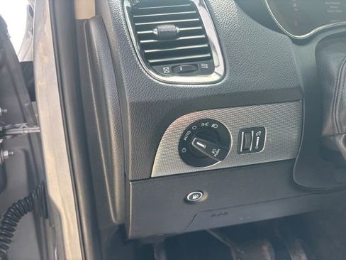 Used 2018 Dodge Durango GT AWD/4WD image 19