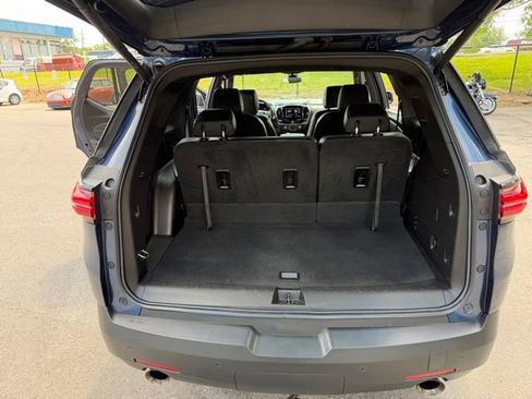 Used 2023 Chevrolet Traverse LT AWD/4WD image 34