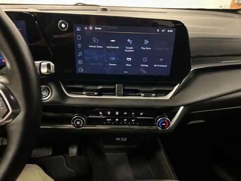 Certified 2025 Chevrolet Equinox LT w/ Safety and Technology Package AWD/4WD image 23