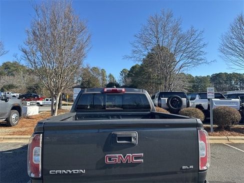 Used 2016 GMC Canyon SLE w/ SLE Convenience Package image 3