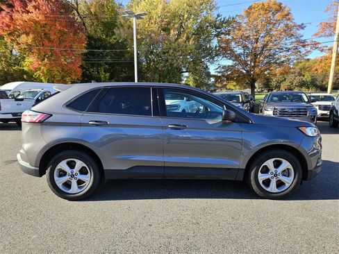Used 2022 Ford Edge SE image 6