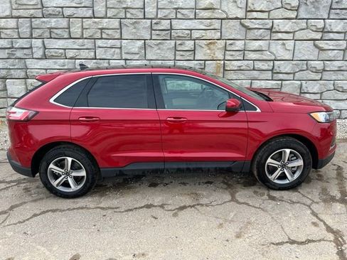 Used 2024 Ford Edge SEL w/ Convenience Package image 6