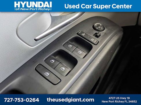 Certified 2023 Hyundai Tucson SEL w/ Convenience Package FWD image 30