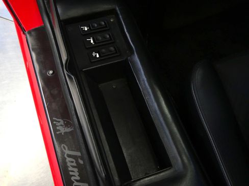 Used 1989 Lamborghini Countach Coupe RWD image 31