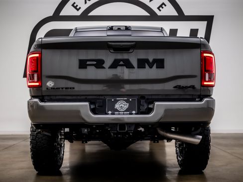Used 2026 RAM 2500 Limited AWD/4WD image 11