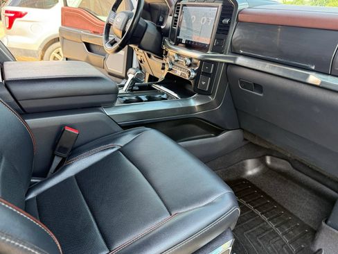 Used 2023 Ford F150 Lariat AWD/4WD image 18