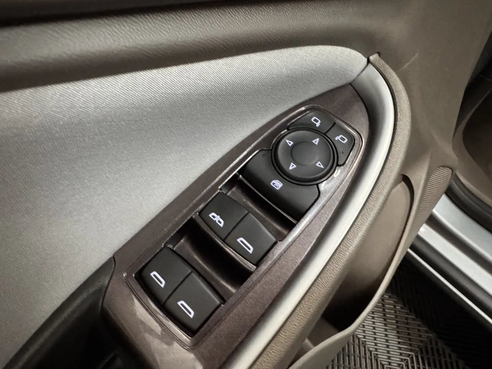 Used 2023 Chevrolet Malibu LT FWD image 28