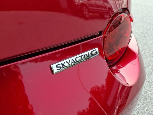 Certified 2021 MAZDA MX-5 Miata Grand Touring RWD image 34