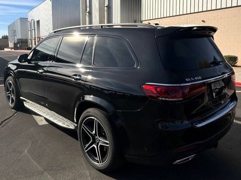 Used 2023 Mercedes-Benz GLS 450 4MATIC image 3