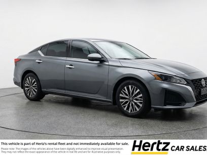 Used 2025 Nissan Altima 2.5 SV