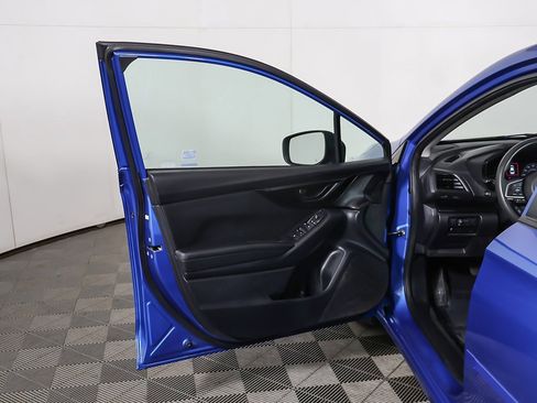 Used 2022 Subaru Impreza 2.0i Premium image 16