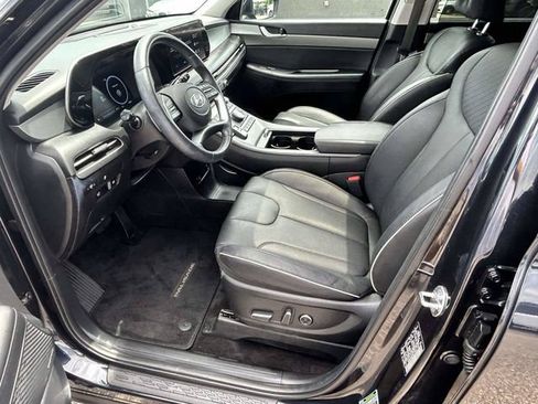 Used 2024 Hyundai Palisade SEL w/ Premium Package FWD image 13