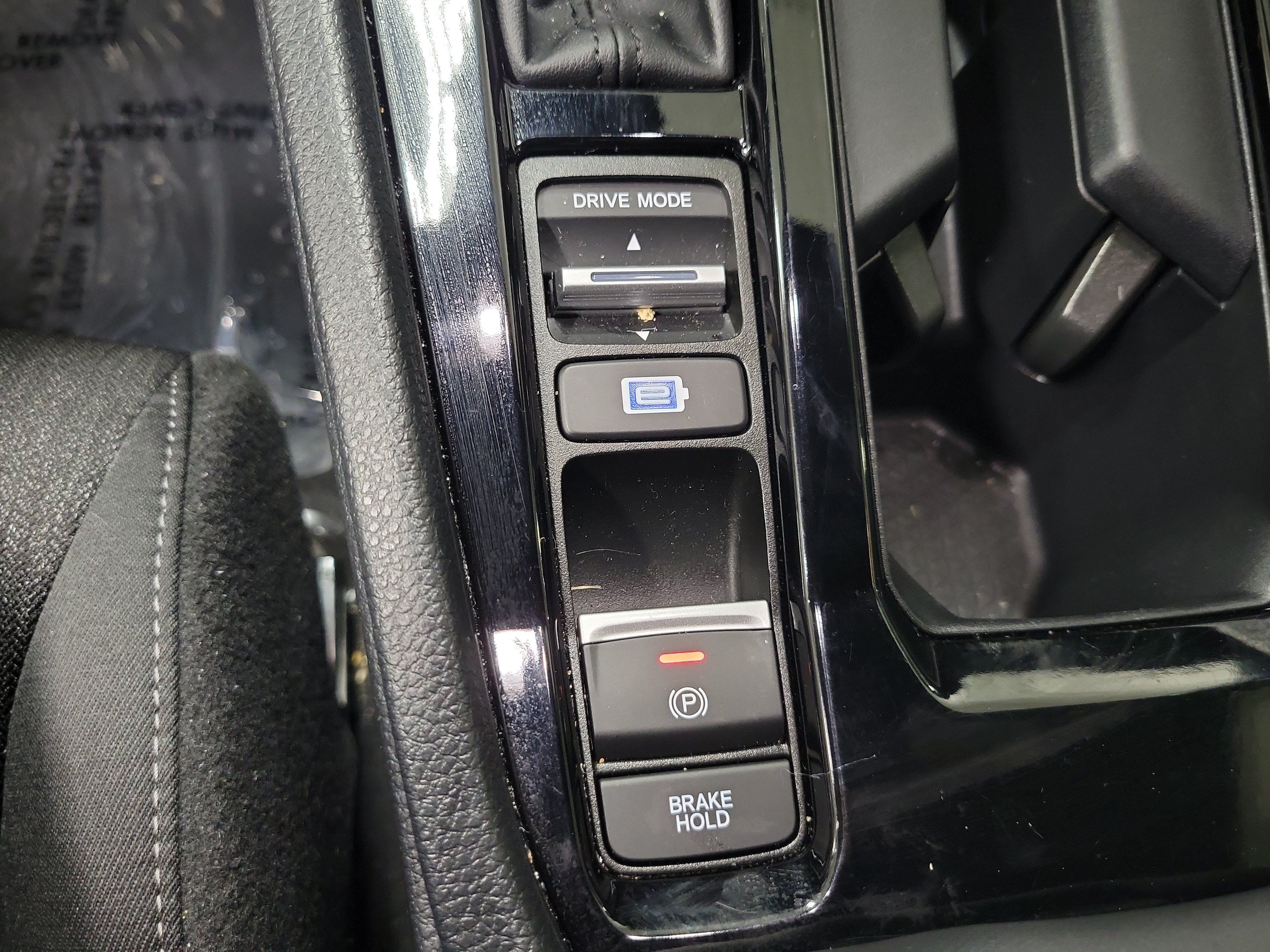 Used 2025 Honda Accord Sport image 30