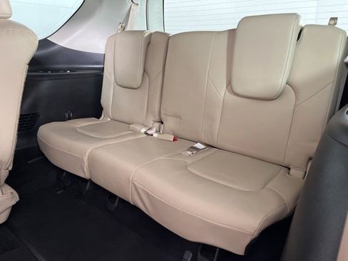 Used 2023 Nissan Armada SL image 42