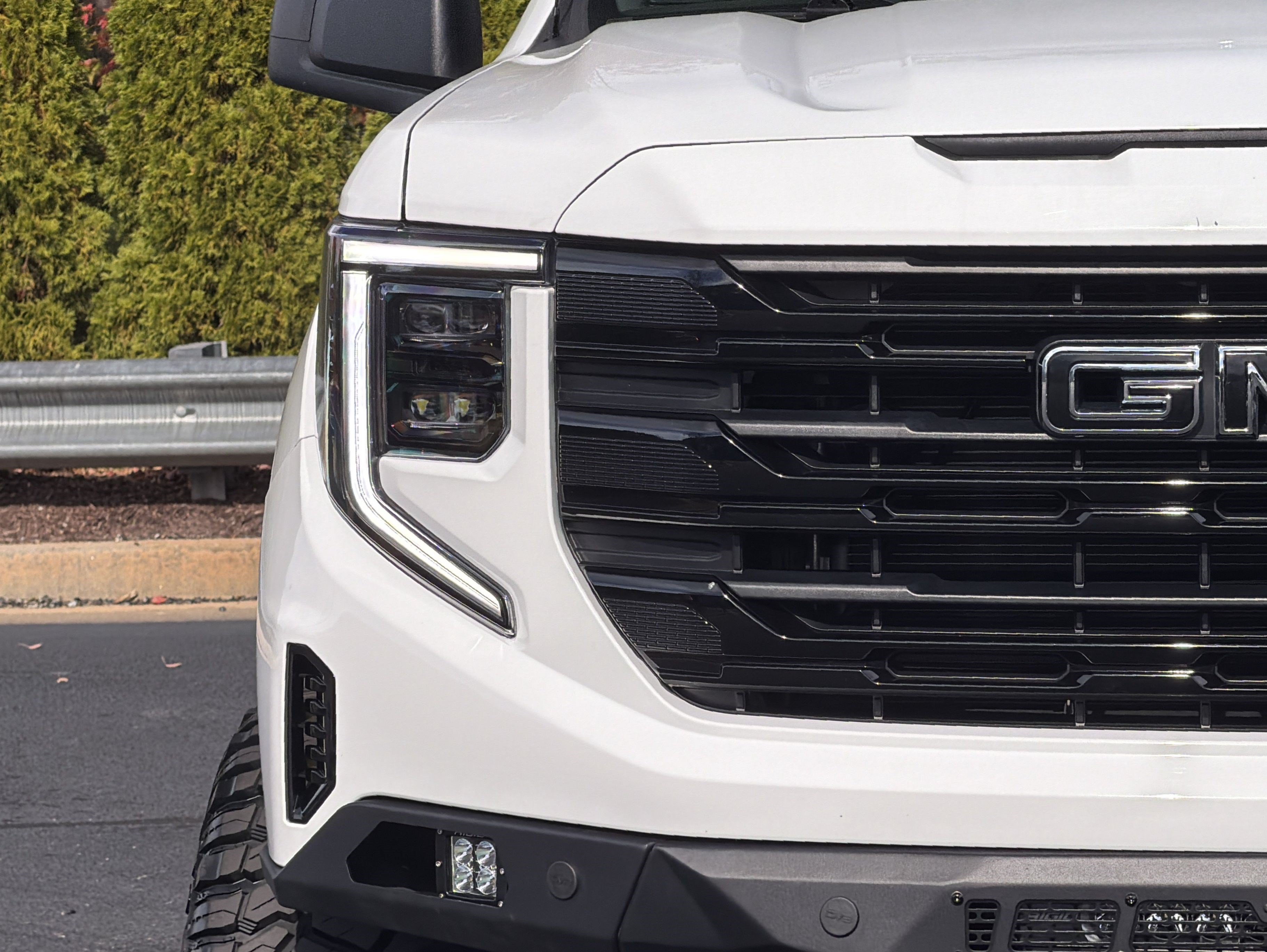 Used 2025 GMC Sierra 1500 Elevation AWD/4WD image 19