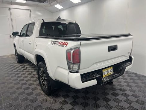 Used 2023 Toyota Tacoma TRD Sport image 4
