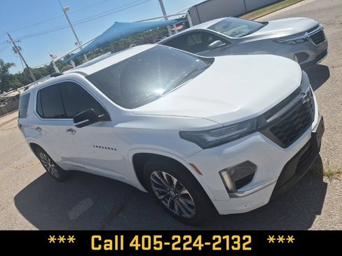 Used 2022 Chevrolet Traverse Premier w/ LPO, Blackout Package FWD image 29