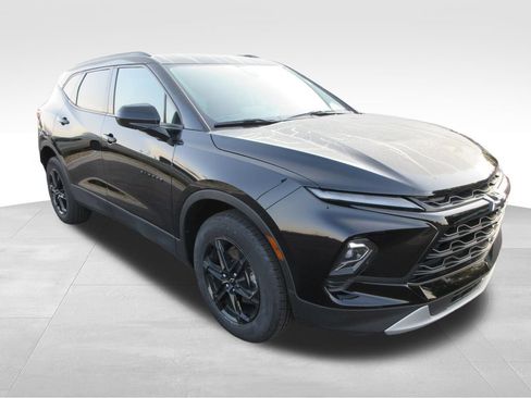 Used 2024 Chevrolet Blazer LT w/ Convenience Package FWD image 7