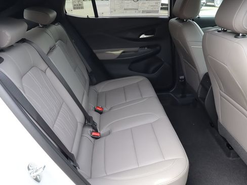 New 2026 Buick Envista Preferred FWD image 21