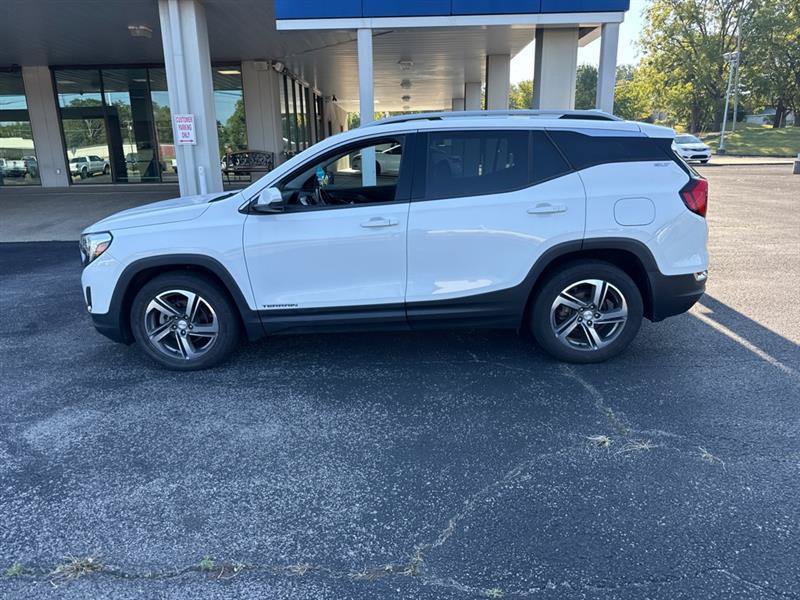 Used 2019 GMC Terrain SLT w/ Preferred Package FWD image 2
