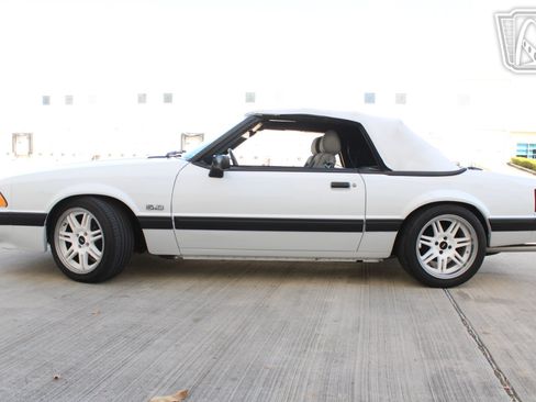 Used 1989 Ford Mustang LX RWD image 28