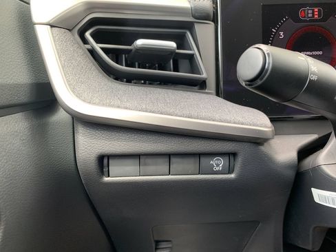 New 2026 Nissan Kicks SV FWD image 17