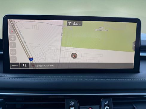 Used 2023 Genesis G70 2.0T image 20