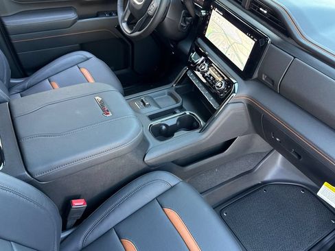 New 2026 GMC Sierra 2500 AT4 w/ AT4 Premium Plus Package AWD/4WD image 15