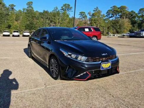 Used 2023 Kia Forte GT-Line w/ GT-Line Technology Package image 2