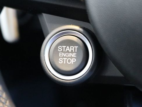 New 2025 Alfa Romeo Giulia AWD w/ Driving Assist Package image 41