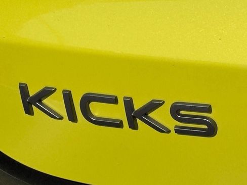 New 2026 Nissan Kicks SR FWD image 10
