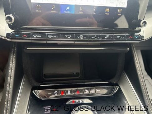 Used 2024 Jeep Wagoneer Series II image 27