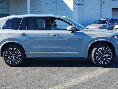 New 2026 Volvo XC90 B6 Ultra image 2