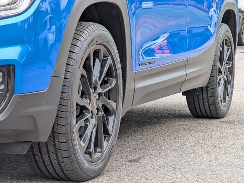 Used 2024 GMC Terrain SLT w/ Elevation Edition AWD/4WD image 5
