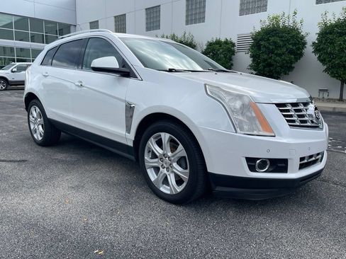 Used 2016 Cadillac SRX Performance w/ Driver Awareness Package AWD/4WD image 3