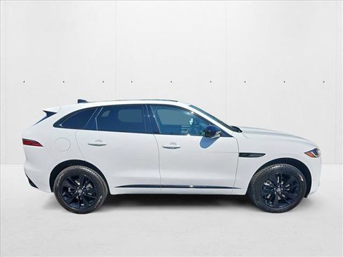 New 2026 Jaguar F-PACE R-Dynamic S image 4