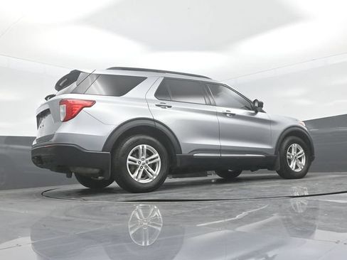 Used 2020 Ford Explorer XLT w/ Cold Weather Package AWD/4WD image 24
