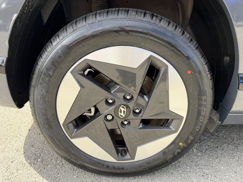 Used 2024 Hyundai Kona Limited FWD image 52