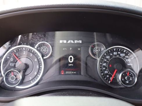 Used 2024 RAM 2500 Big Horn w/ Night Edition AWD/4WD image 19