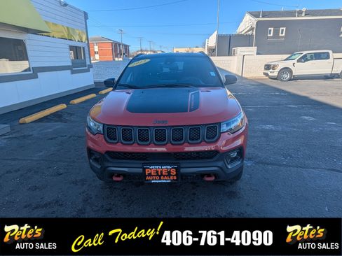 Used 2023 Jeep Compass Trailhawk image 7