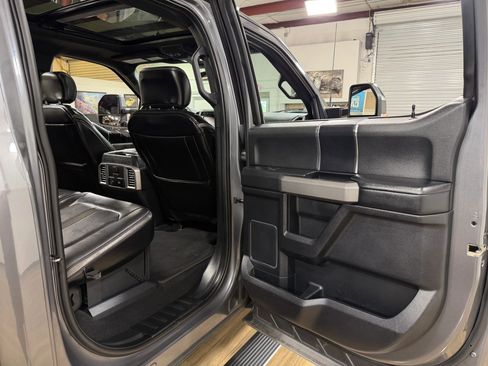 Used 2021 Ford F450 Platinum w/ FX4 Off-Road Package AWD/4WD image 17