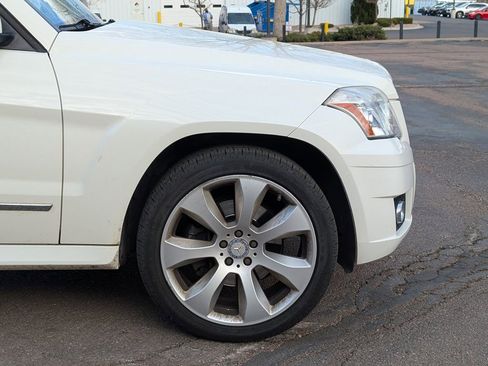 Used 2011 Mercedes-Benz GLK 350 4MATIC image 9