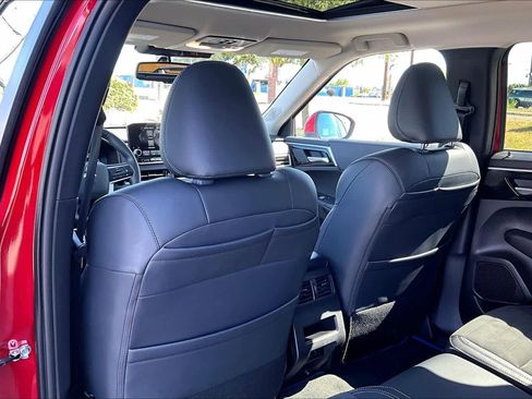 Used 2025 Mitsubishi Outlander SE AWD/4WD image 12