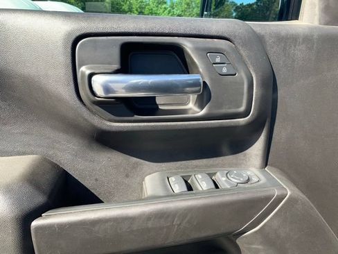 Used 2025 Chevrolet Silverado 1500 Custom Trail Boss w/ Dark Appearance Package AWD/4WD image 22