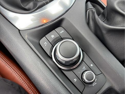 Used 2022 MAZDA MX-5 Miata RF Grand Touring RWD image 33