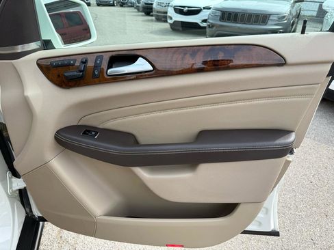 Used 2012 Mercedes-Benz ML 350 BlueTEC 4MATIC image 30