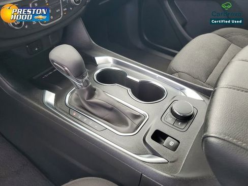 Used 2024 Chevrolet Traverse LT FWD image 28