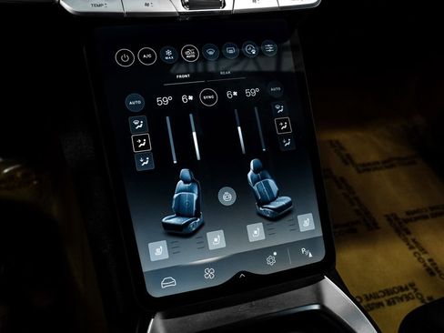 Used 2024 Lucid Air Touring AWD/4WD image 29